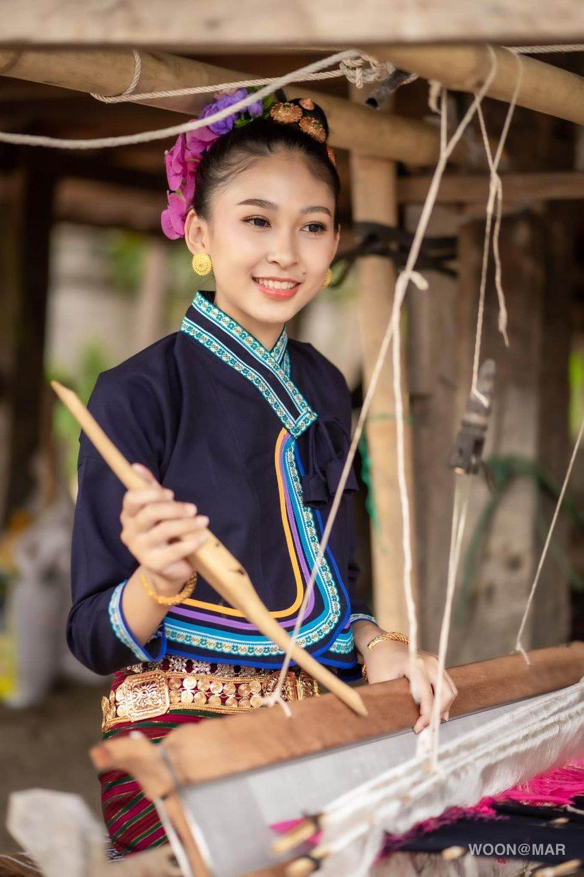 Tai Lue ethnic in Xishuangbanna, 傣仂 | CHINA 🇨🇳