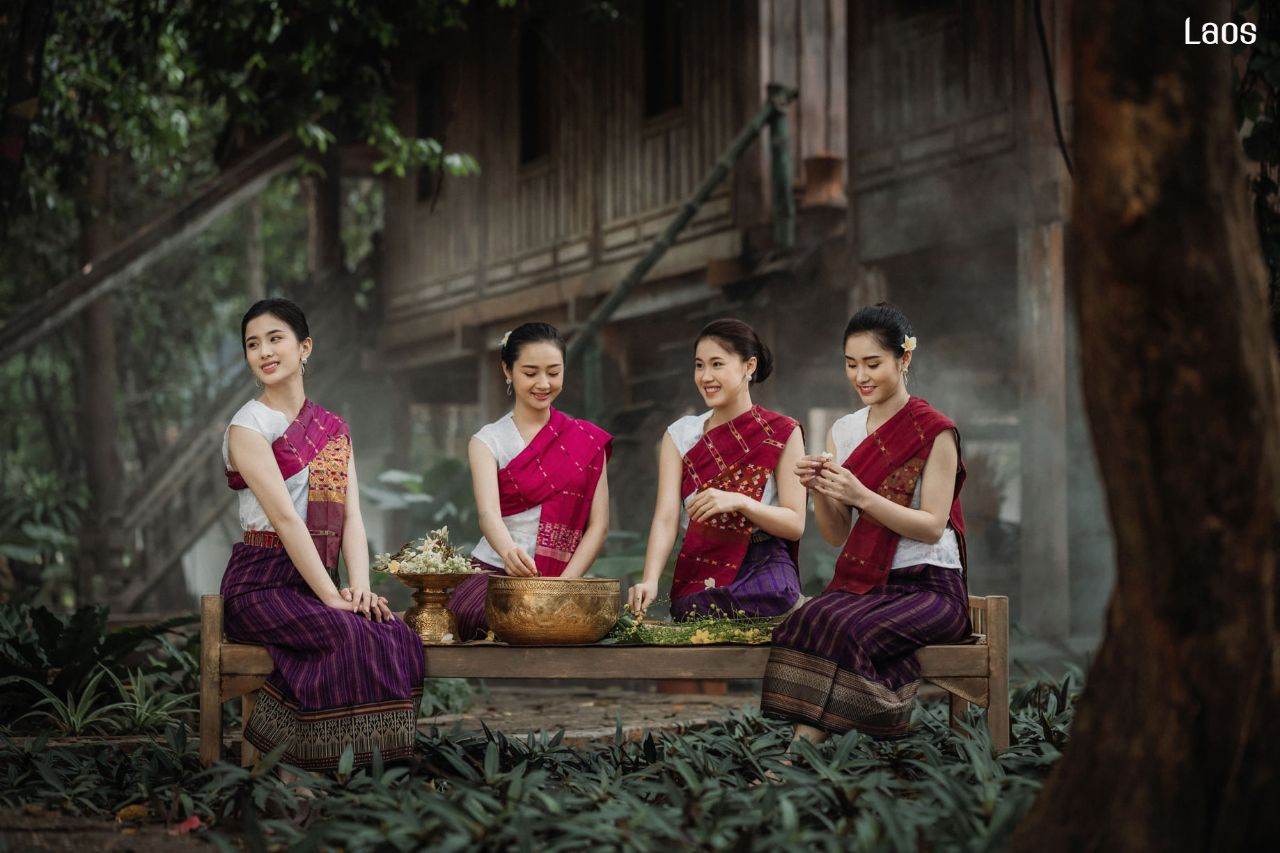 "ສະບາຍດີປີໃຫມ່ລາວ 2021" and "ຜູ້ໄທ" Phu-Tai ethnic | LAOS 🇱🇦