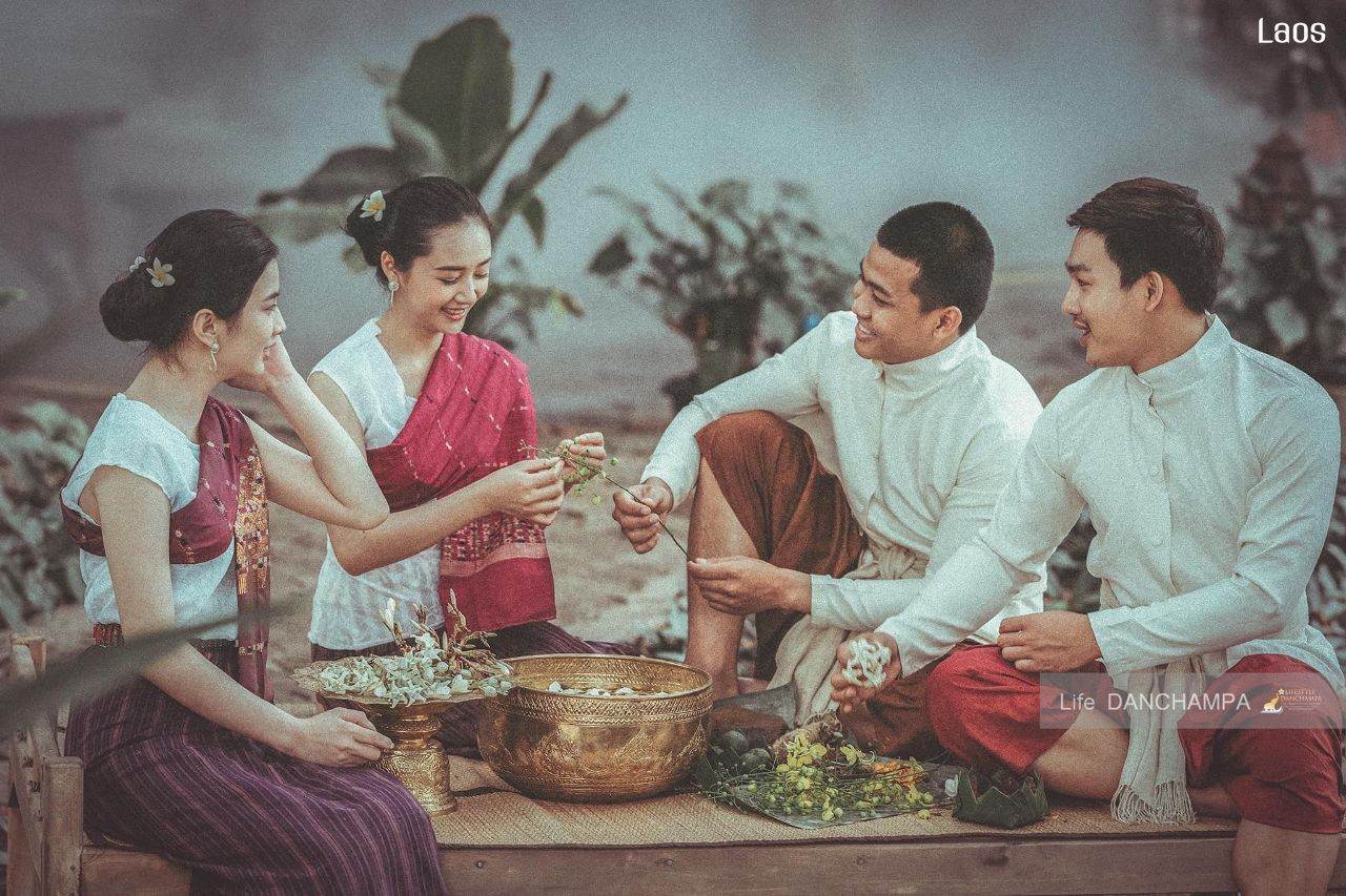 "ສະບາຍດີປີໃຫມ່ລາວ 2021" and "ຜູ້ໄທ" Phu-Tai ethnic | LAOS 🇱🇦