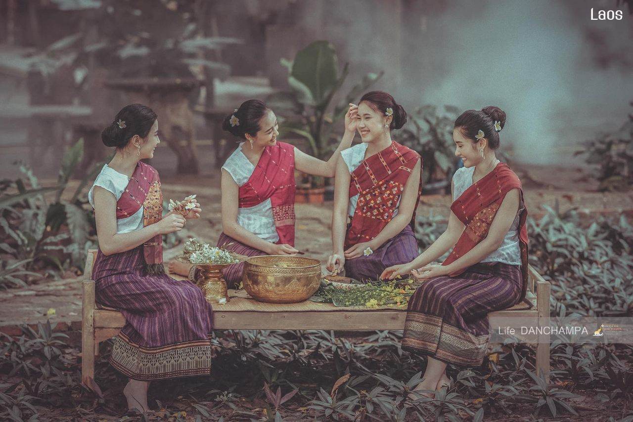 "ສະບາຍດີປີໃຫມ່ລາວ 2021" and "ຜູ້ໄທ" Phu-Tai ethnic | LAOS 🇱🇦