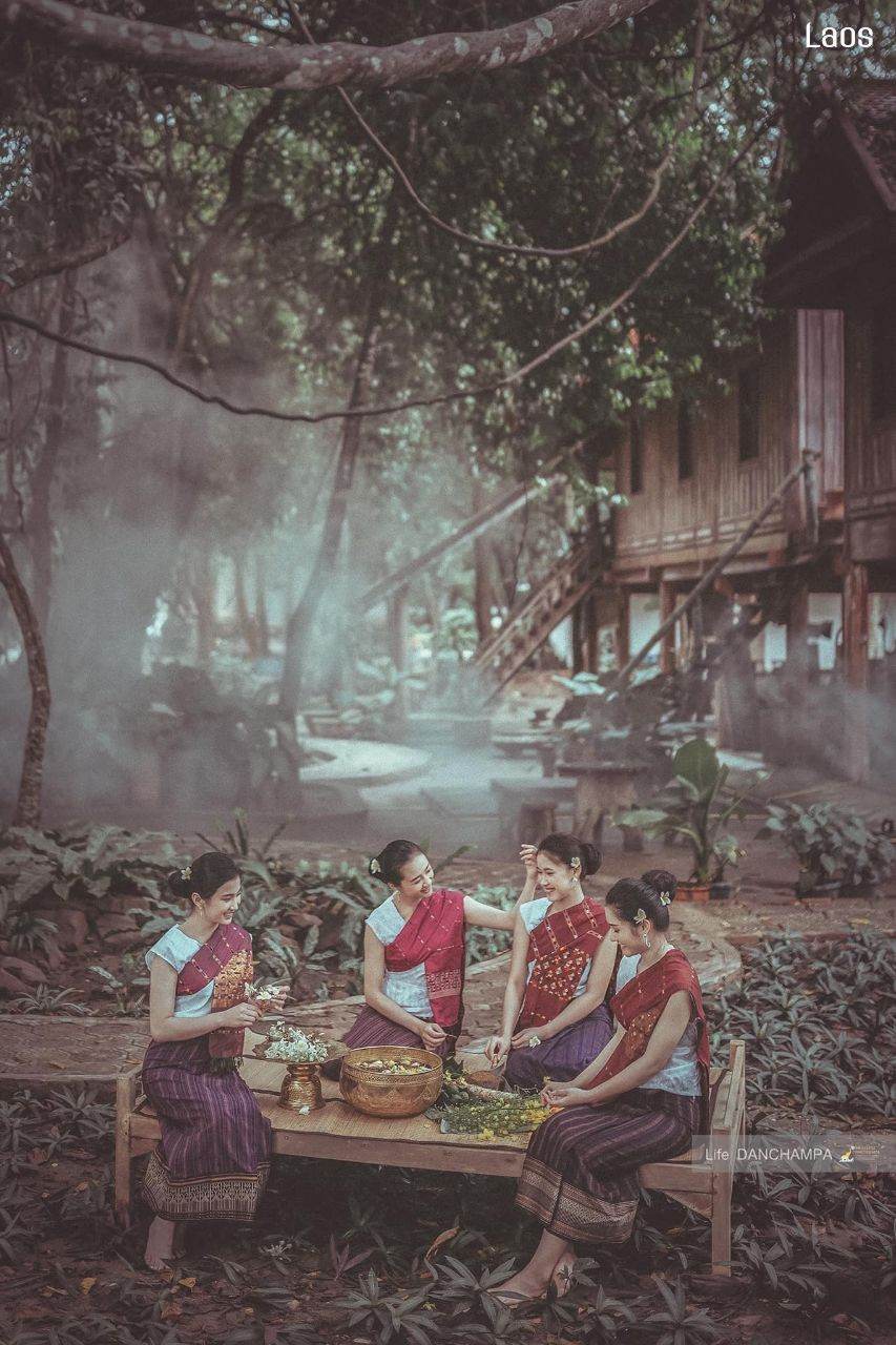 "ສະບາຍດີປີໃຫມ່ລາວ 2021" and "ຜູ້ໄທ" Phu-Tai ethnic | LAOS 🇱🇦