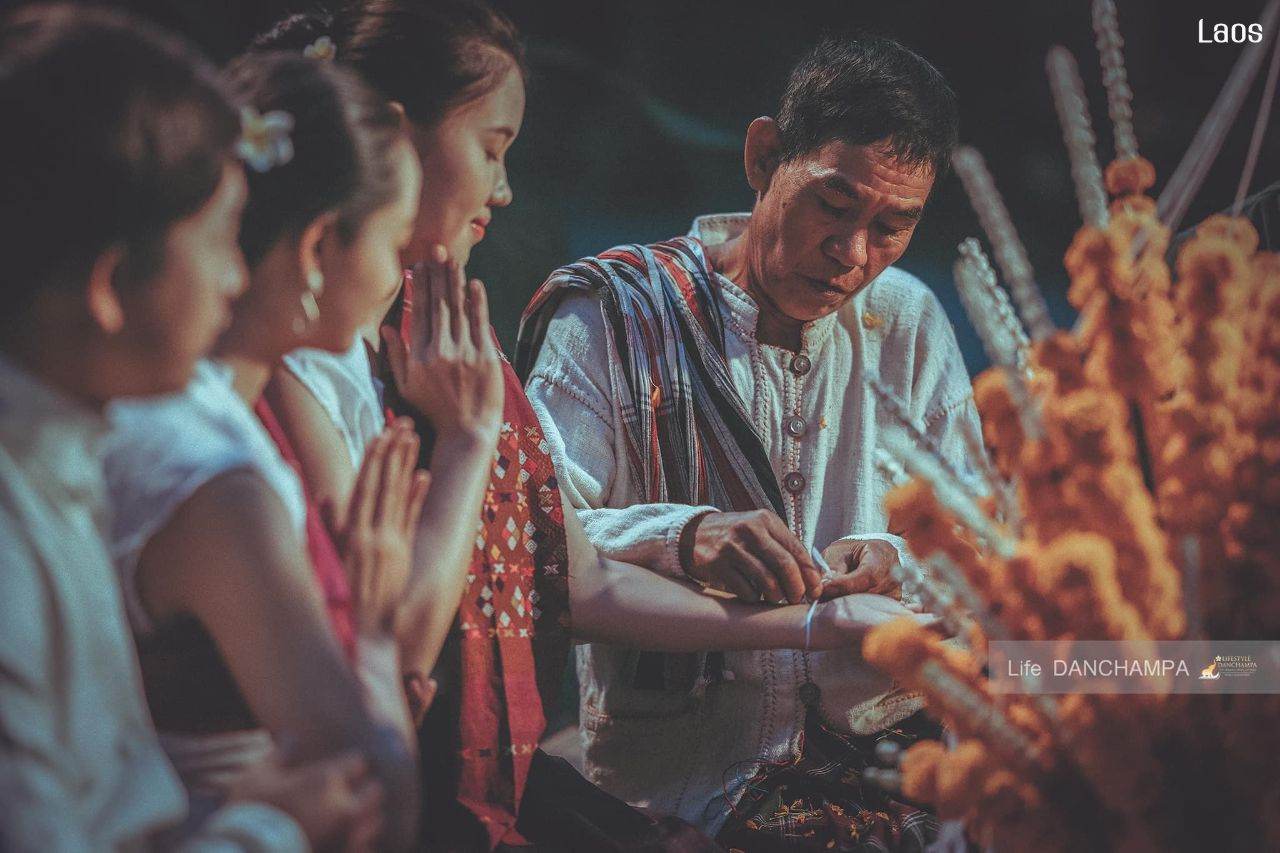 "ສະບາຍດີປີໃຫມ່ລາວ 2021" and "ຜູ້ໄທ" Phu-Tai ethnic | LAOS 🇱🇦