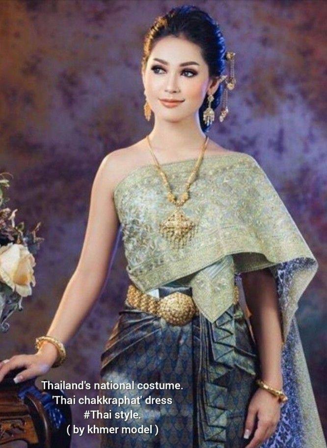 Thai dress in Cambodia