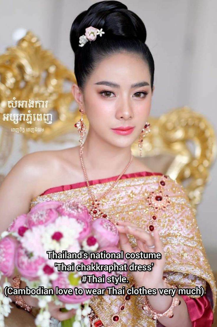 Thai dress in Cambodia