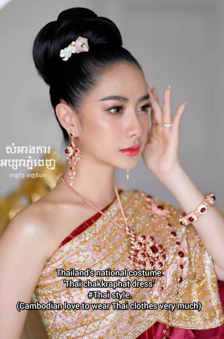 Thai dress in Cambodia