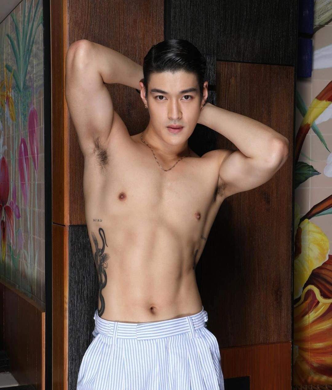 อยากโดนกระทิงพุ่งชน