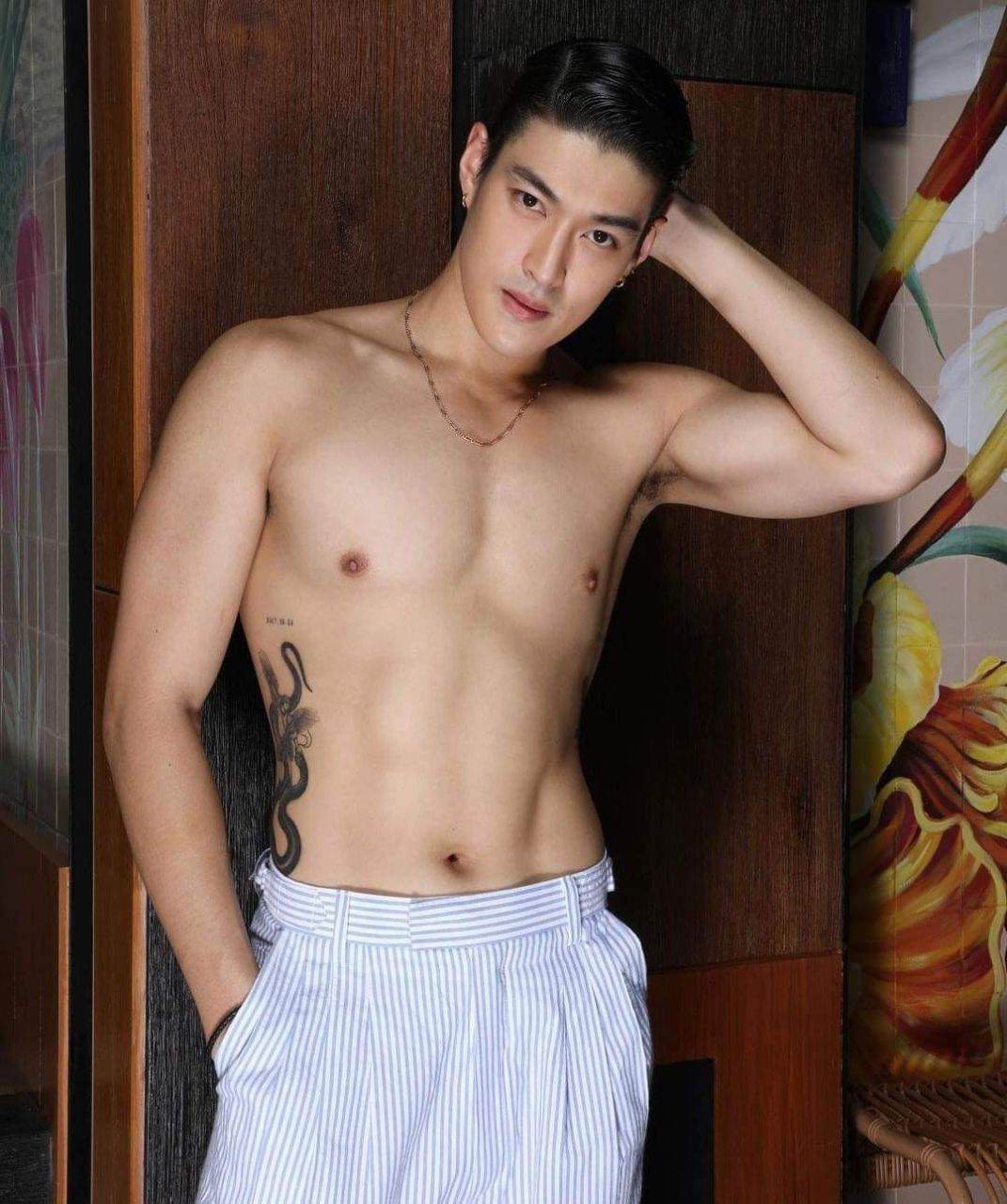 อยากโดนกระทิงพุ่งชน