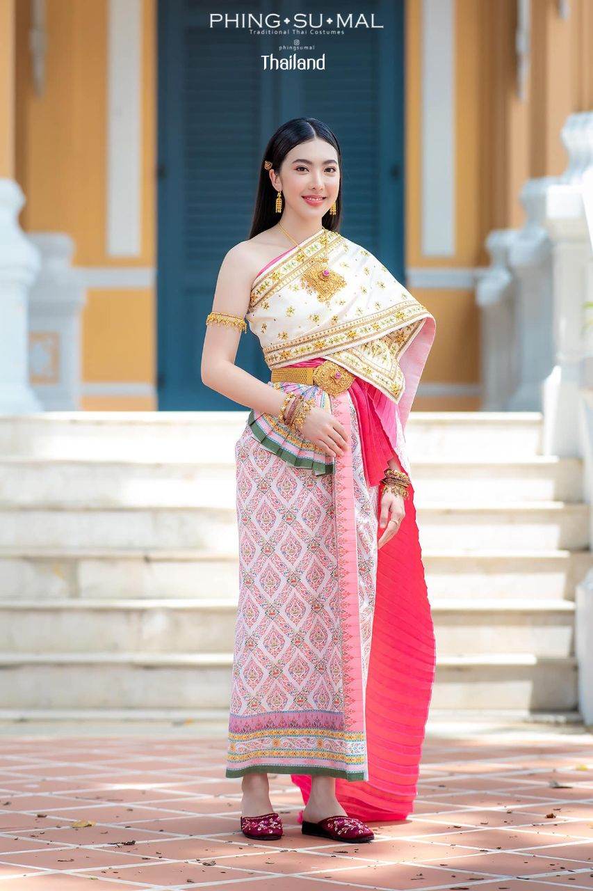THAI DRESS, ชุดไทย: THAI NATIONAL COSTUME | THAILAND 🇹🇭