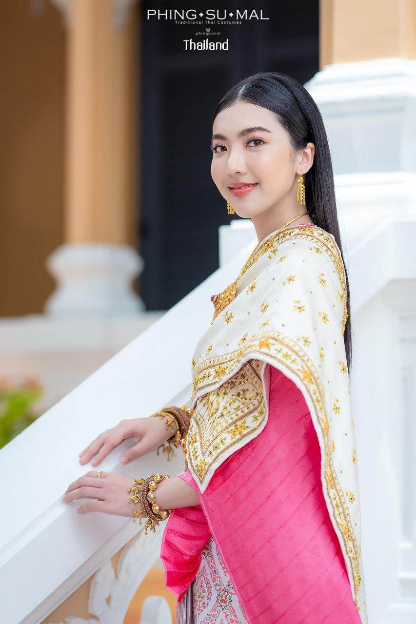 THAI DRESS, ชุดไทย: THAI NATIONAL COSTUME | THAILAND 🇹🇭