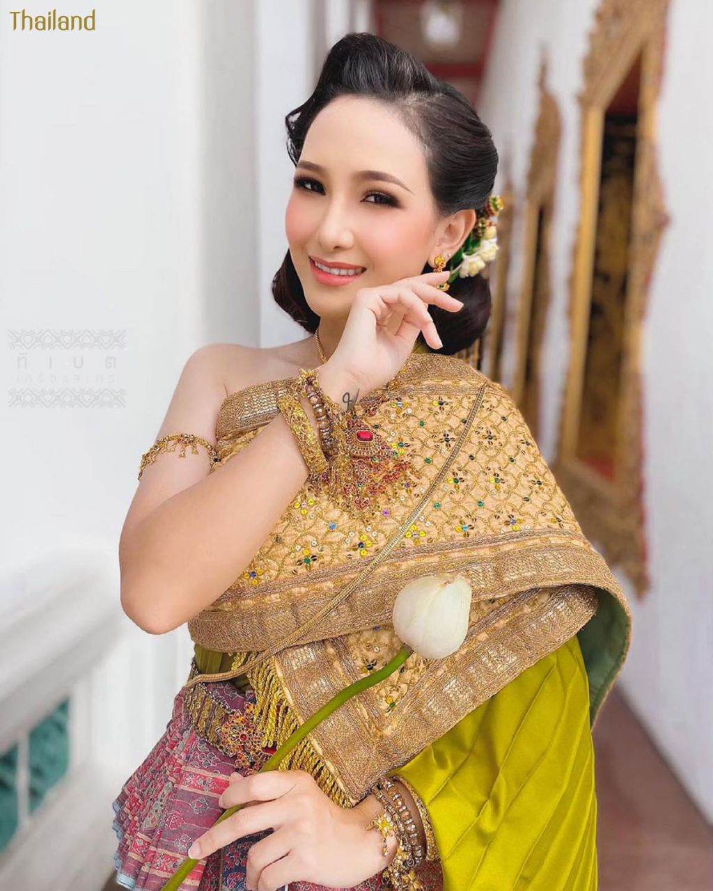 THAI DRESS, ชุดไทย: THAI NATIONAL COSTUME | THAILAND 🇹🇭