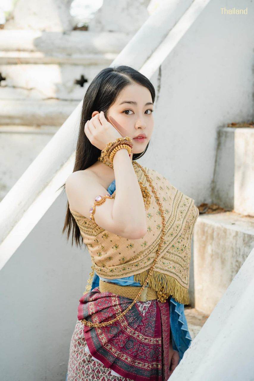 THAI DRESS, ชุดไทย: THAI NATIONAL COSTUME | THAILAND 🇹🇭
