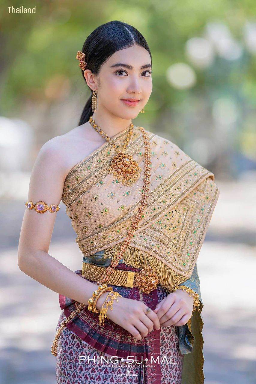 THAI DRESS, ชุดไทย: THAI NATIONAL COSTUME | THAILAND 🇹🇭