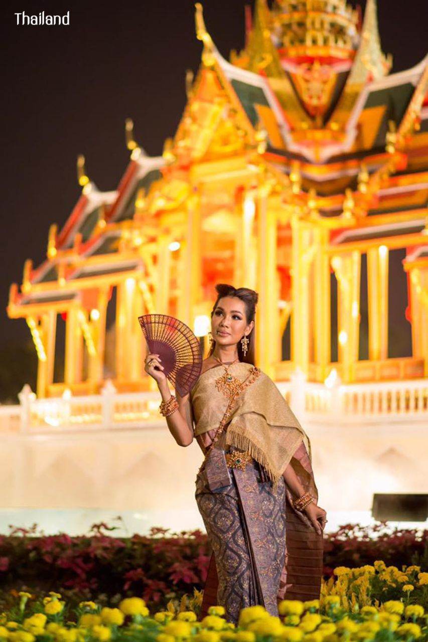Thai Traditional Dress: ผ้าลายอย่าง | THAILAND 🇹🇭