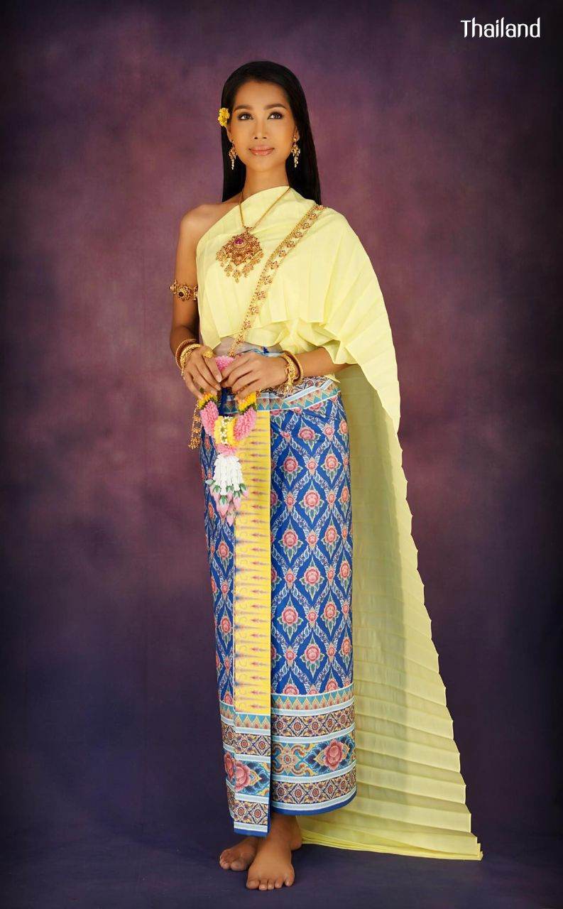 Thai Traditional Dress: ผ้าลายอย่าง | THAILAND 🇹🇭