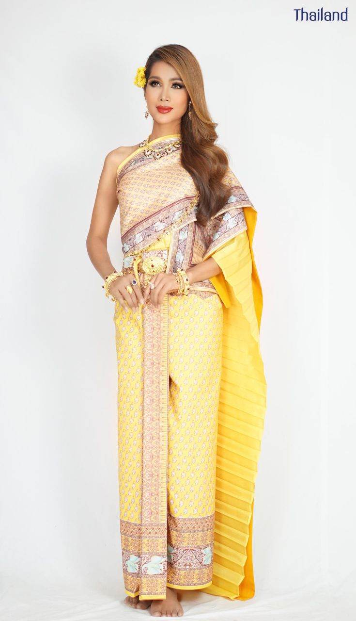 Thai Traditional Dress: ผ้าลายอย่าง | THAILAND 🇹🇭