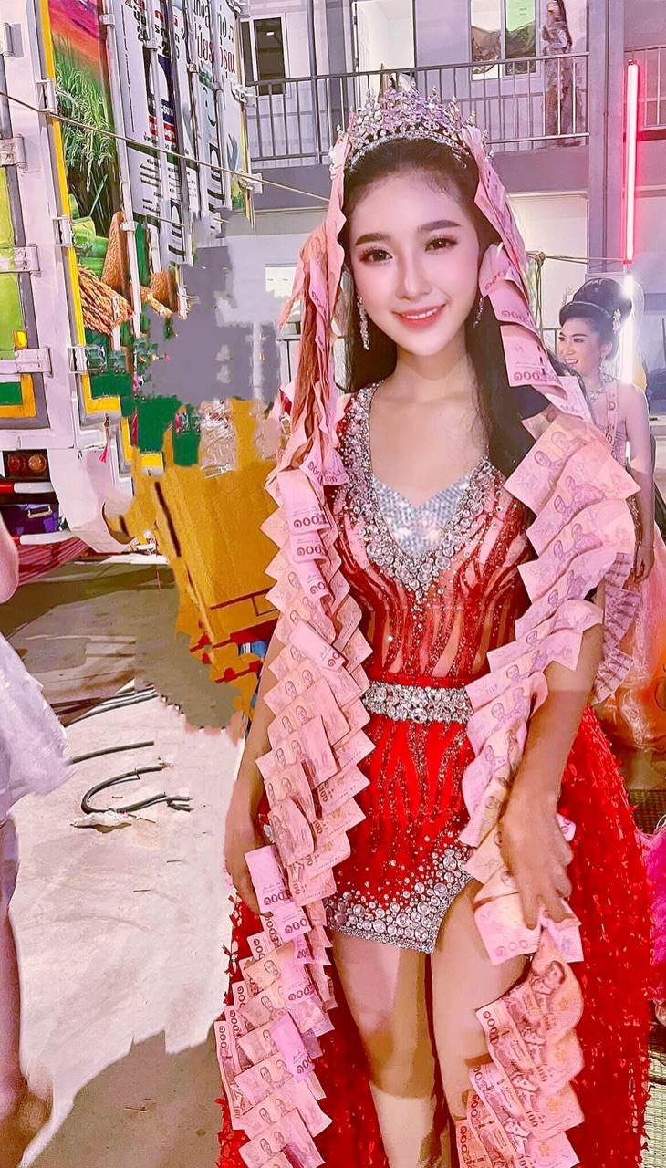 เปิดว๊าบ นางเอกหมอลำอีกคน ของ หมอลำ คณะสาวน้อยเพชรบ้านแพง ถ้าไม่บอกนึกว่าสาวเกาหลีมาเองเลยนะคร้าฟฟฟฟฟ