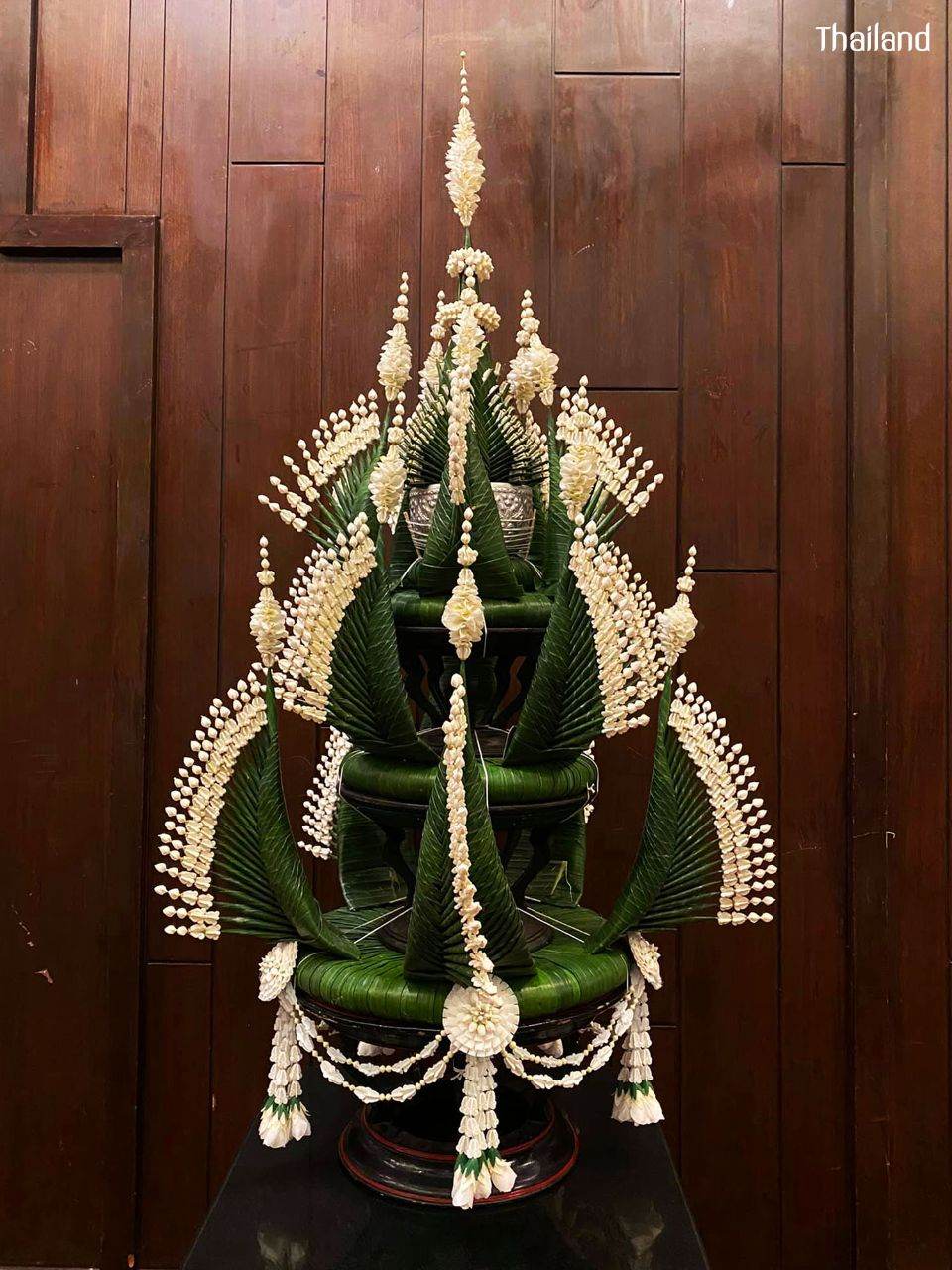 "Thai floral decoration" The identity of Thai handicraft: หัตถศิลป์ดอกไม้ไทย | THAILAND 🇹🇭