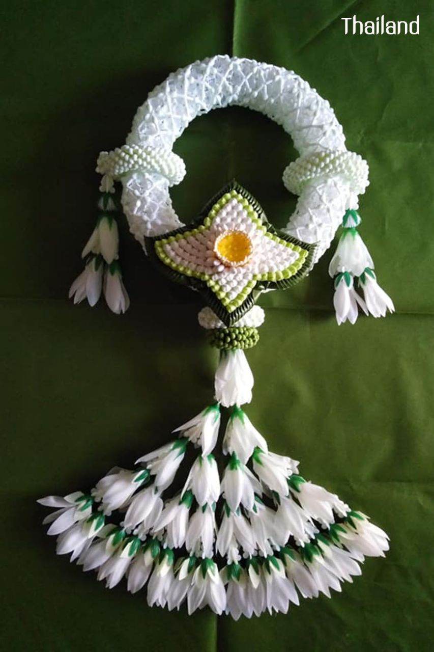 "Thai floral decoration" The identity of Thai handicraft: หัตถศิลป์ดอกไม้ไทย | THAILAND 🇹🇭