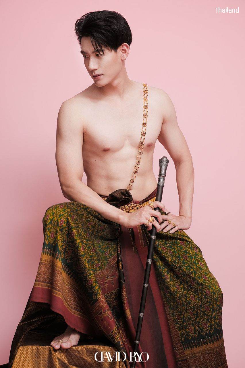 “Pha Som Pak Poom” history of Thai fabrics | THAILAND