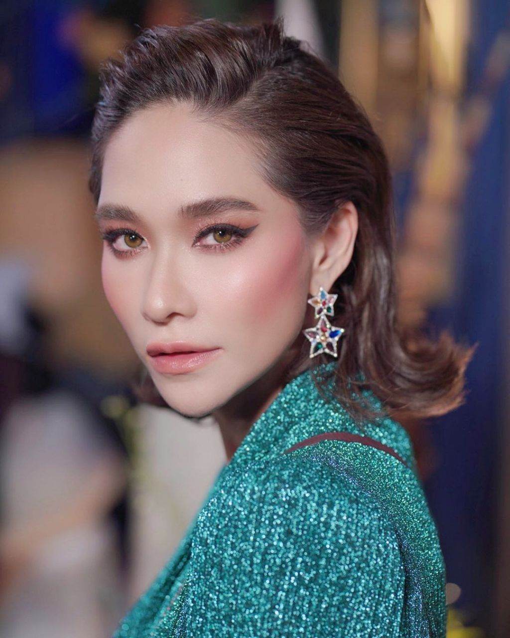 พลอย เฌอมาลย์ เรื่อง ขุนศึก