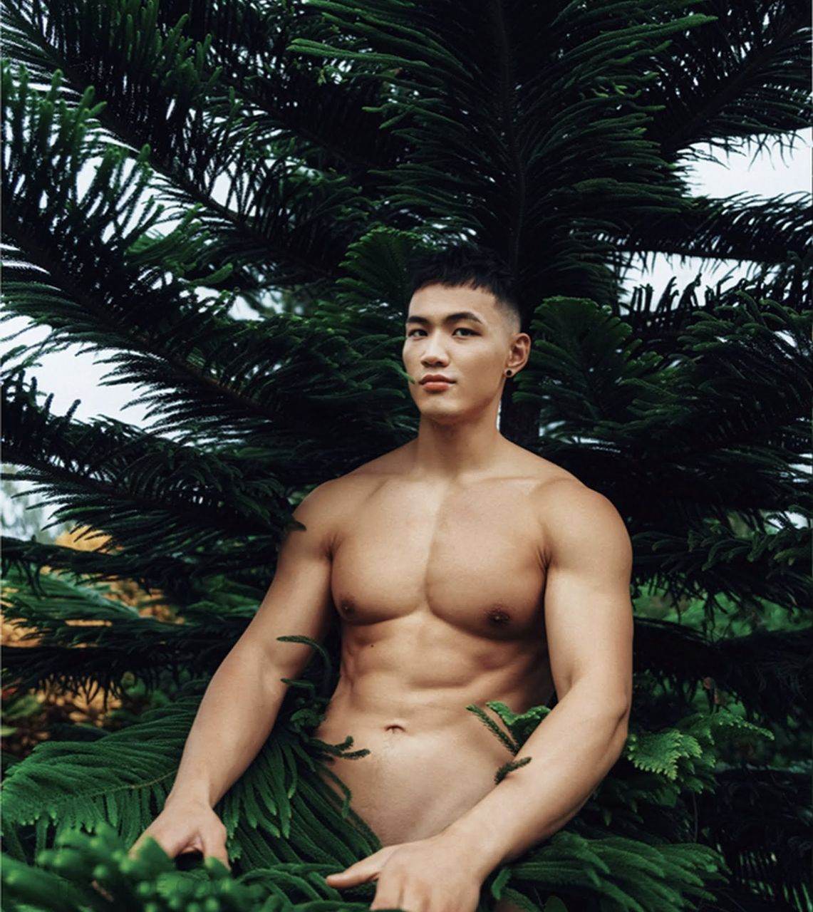 หนุ่มหล่อขึ้นปก 1028.1