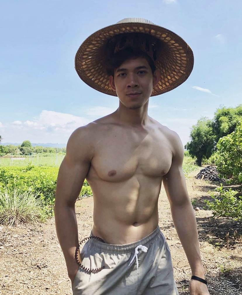 ชายหล่อ หุ่นแซ่บ 23