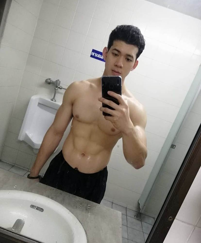 ชายหล่อ หุ่นแซ่บ 23