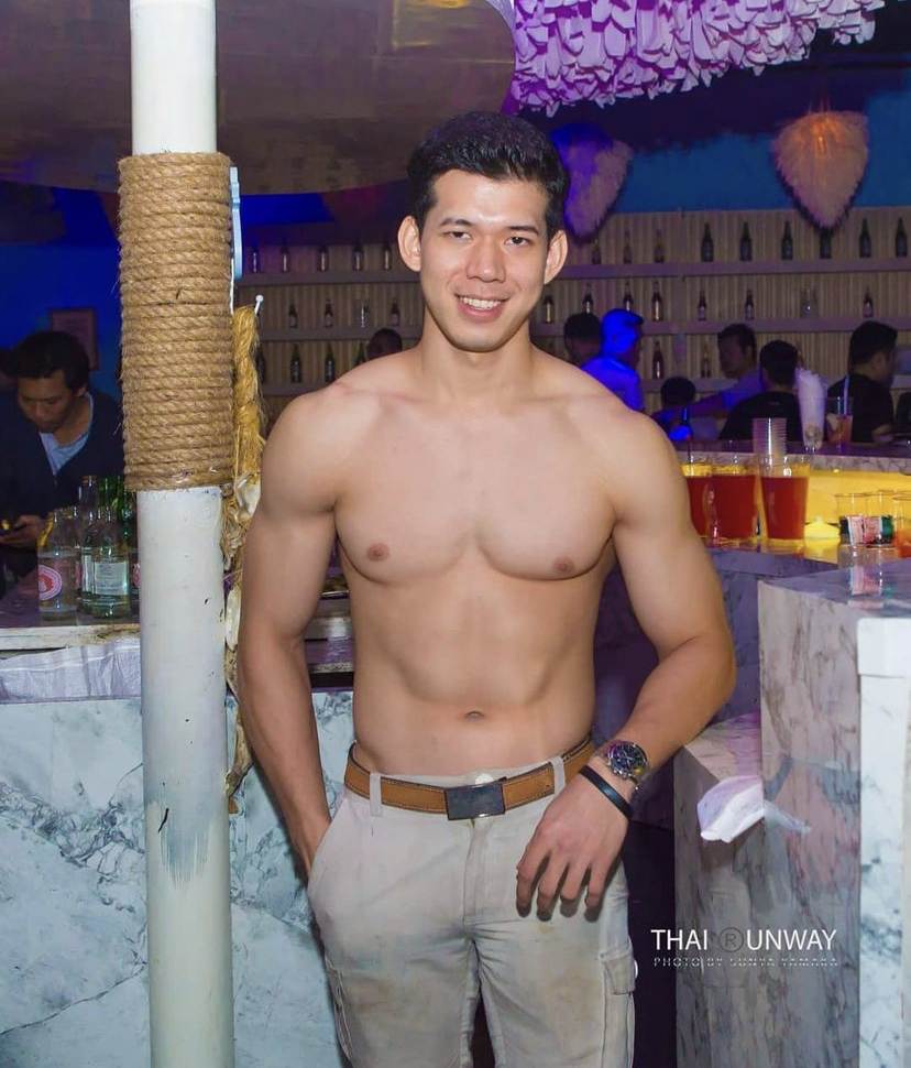 ชายหล่อ หุ่นแซ่บ 23