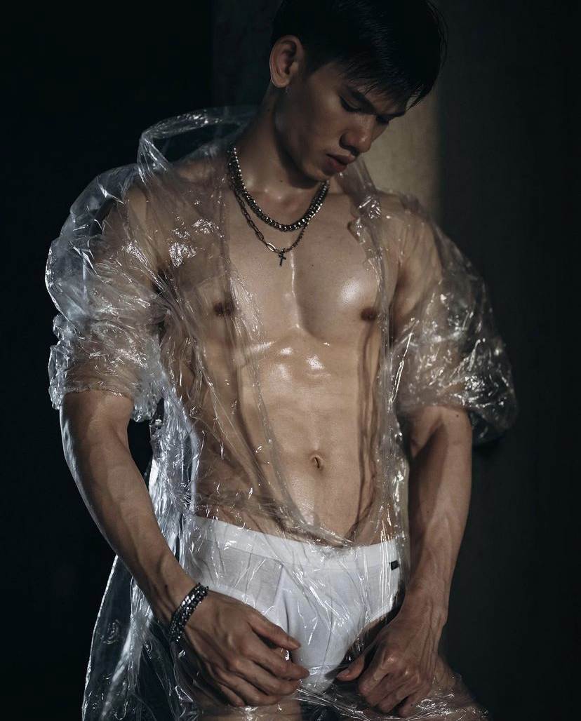 ชายหล่อ หุ่นแซ่บ 24