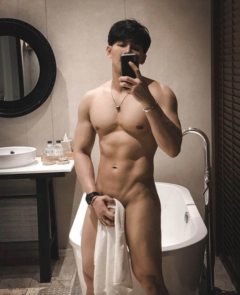 ชายหล่อ หุ่นแซ่บ 25