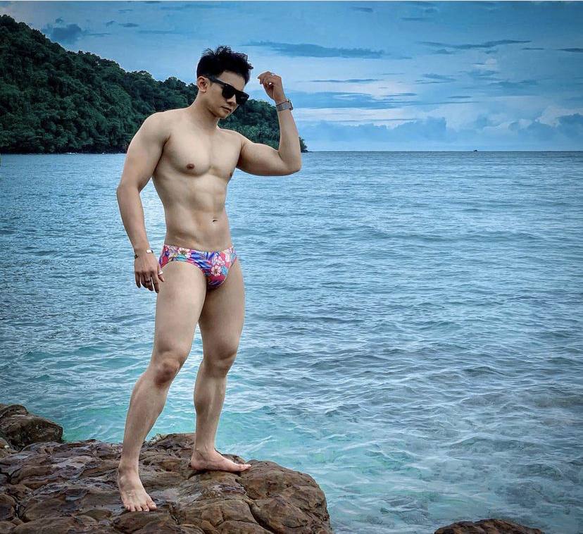 ชายหล่อ หุ่นแซ่บ 25