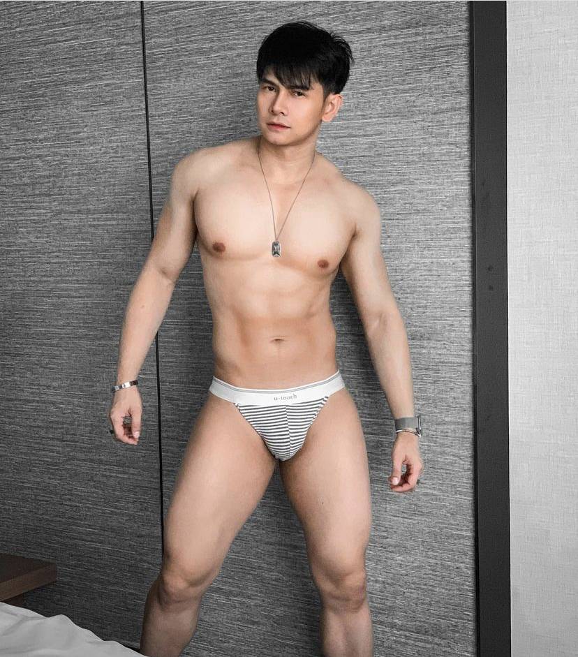 ชายหล่อ หุ่นแซ่บ 25
