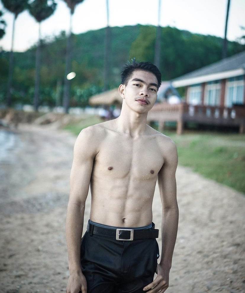หุ่นแซ่บแต่เด็ก #68