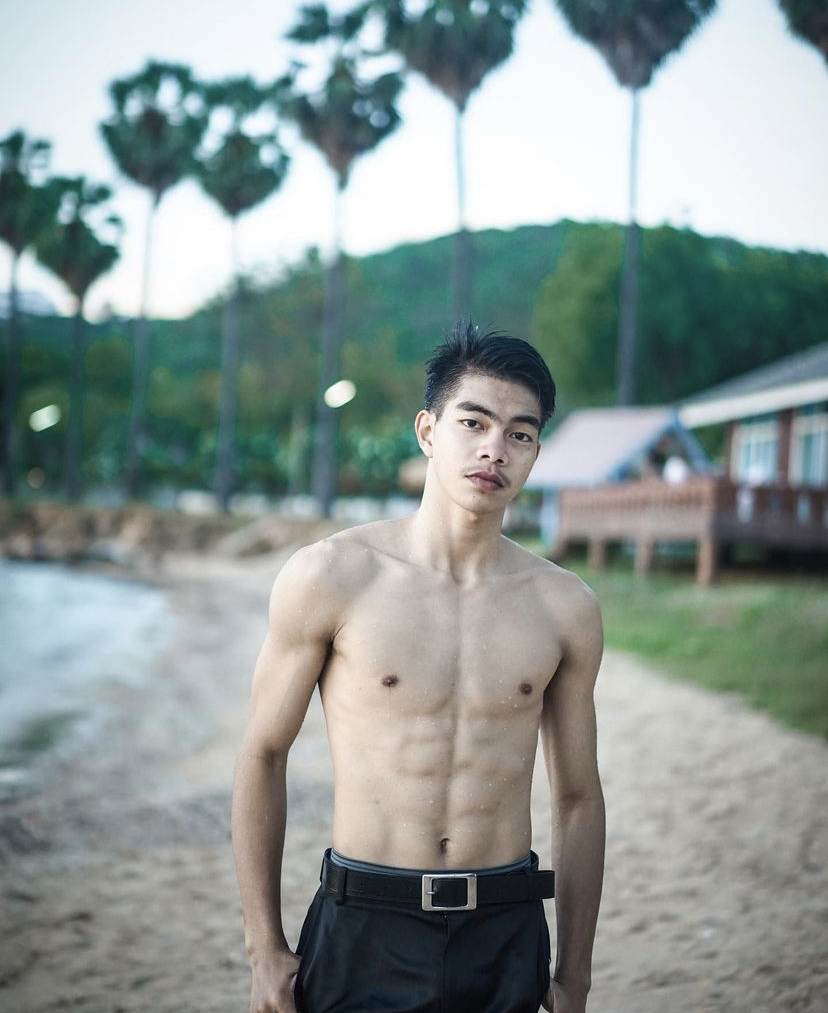 หุ่นแซ่บแต่เด็ก #68