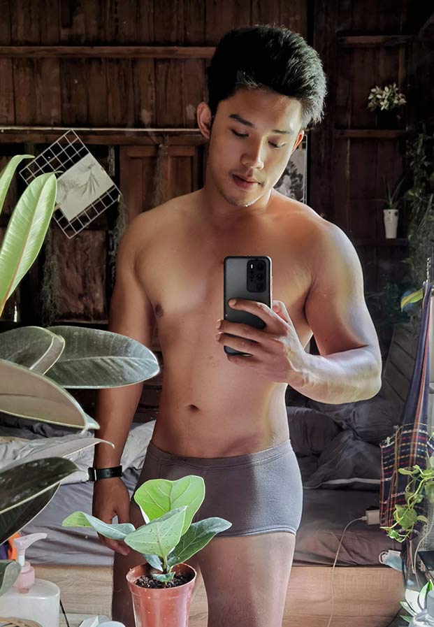 อยากควบม้าซะจริงช่วงนี้ แต่ไม่รู้ว่าอยากจะควบม้าหรือควบ(ครูอาชา)ก่อนดี