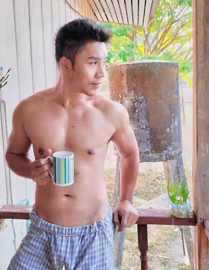 อยากควบม้าซะจริงช่วงนี้ แต่ไม่รู้ว่าอยากจะควบม้าหรือควบ(ครูอาชา)ก่อนดี