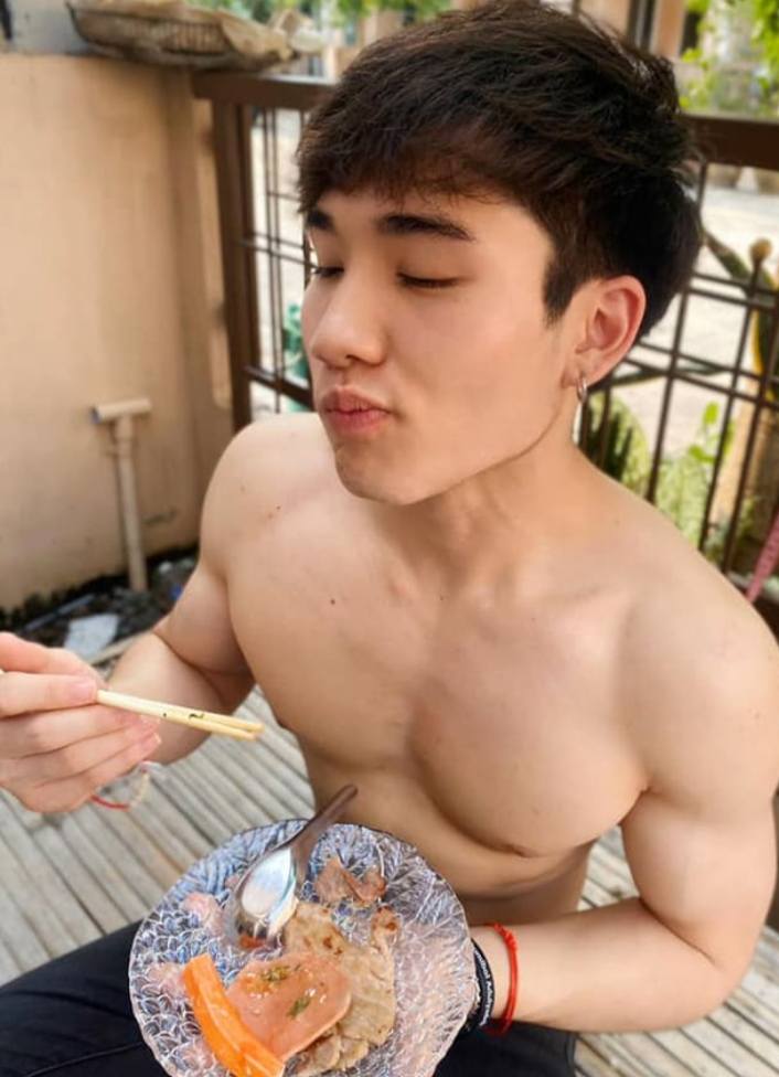 เห้ยหลบเด๊ะ! ขอเปิดเก๊ะหยิบเควายก่อนนะ