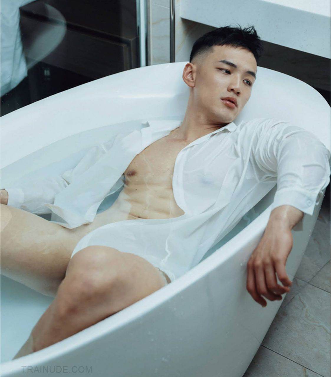 หนุ่มหล่อขึ้นปก 1028.2