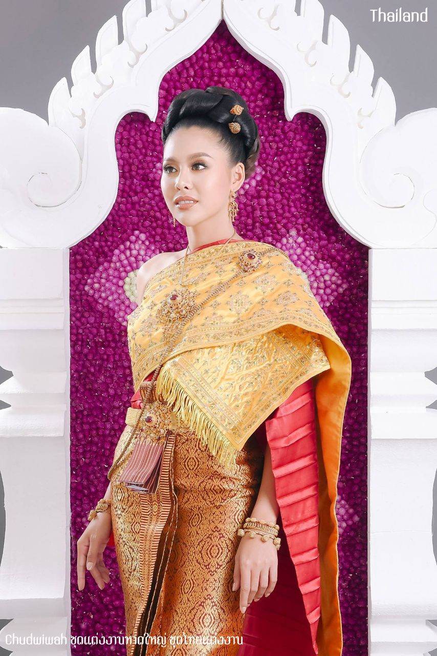 THAI DRESS, ชุดไทย: THAI NATIONAL COSTUME | THAILAND 🇹🇭