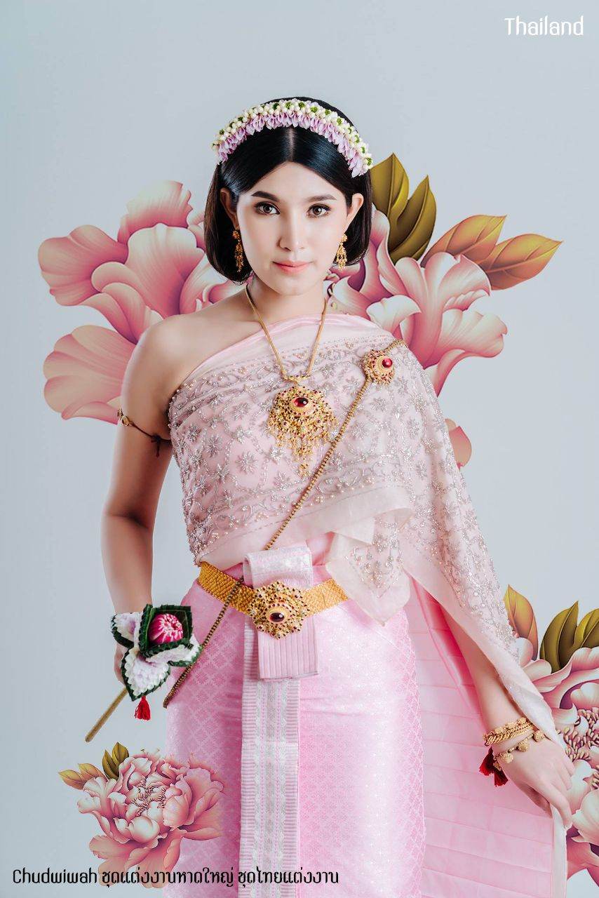 THAI DRESS, ชุดไทย: THAI NATIONAL COSTUME | THAILAND 🇹🇭