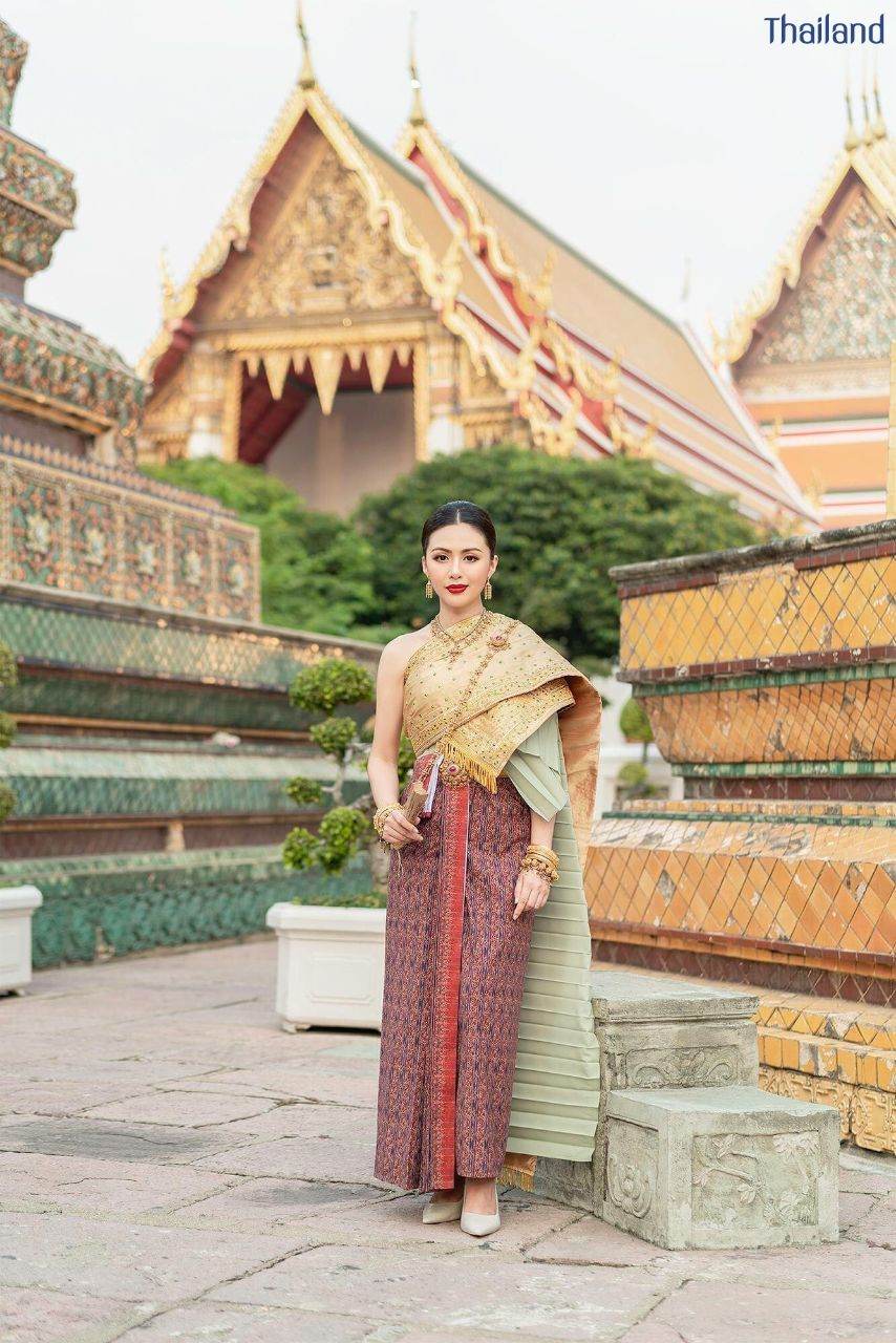 THAI DRESS, ชุดไทย: THAI NATIONAL COSTUME | THAILAND 🇹🇭