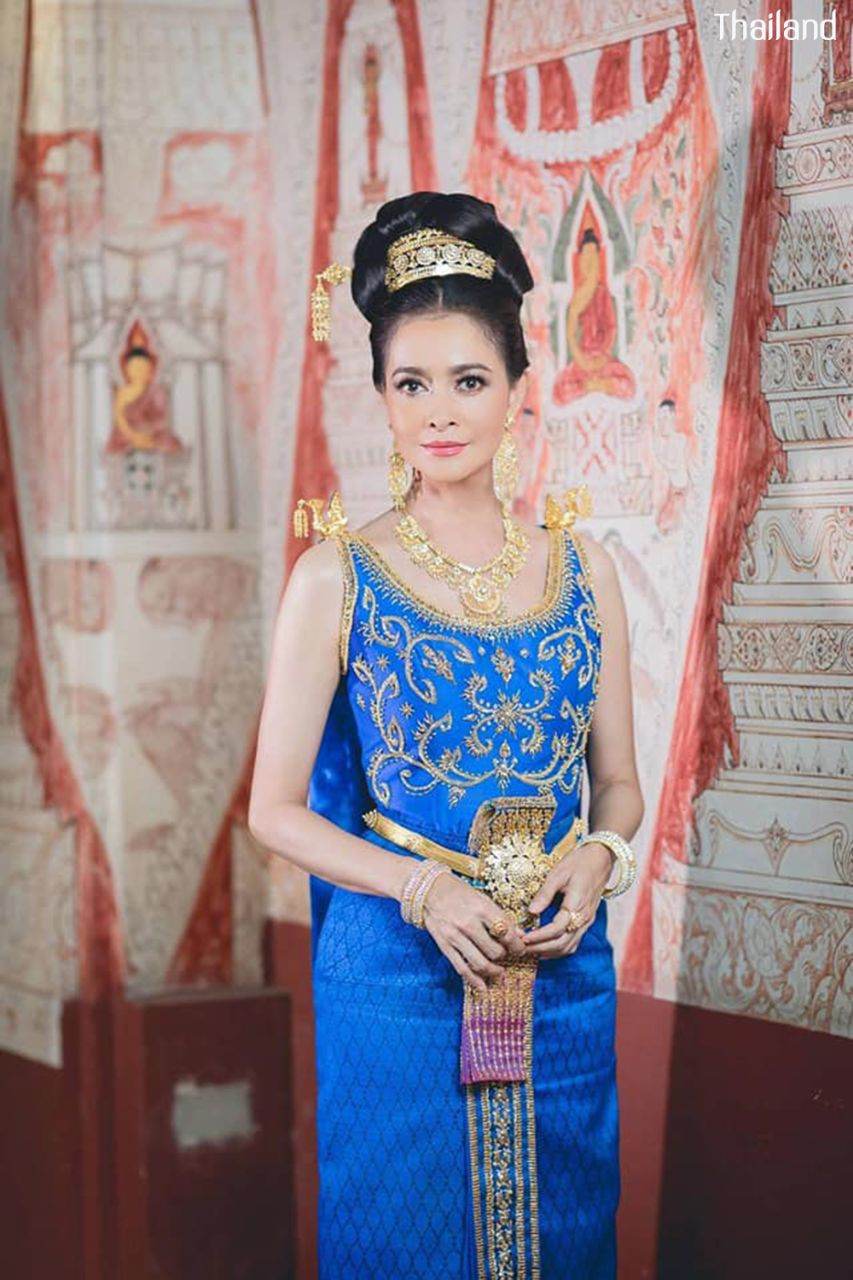 THAI DRESS, ชุดไทย: THAI NATIONAL COSTUME | THAILAND 🇹🇭