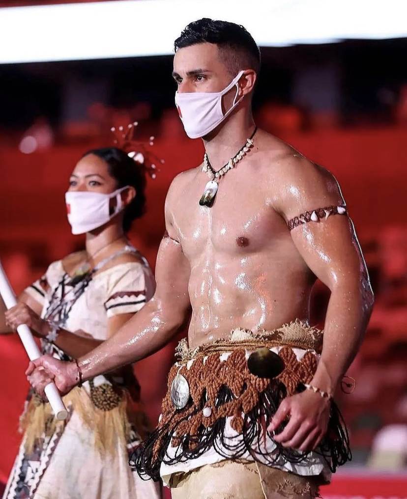 เปิดวาร์ป นักกีฬาตองกาสุดล่ำ