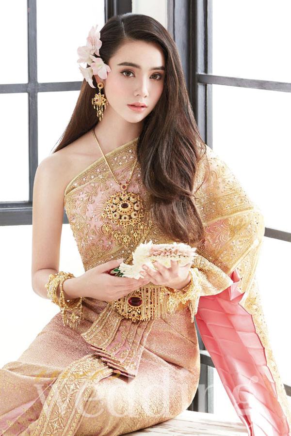 Thai Wedding Dress: Thai National Costume | THAILAND 🇹🇭