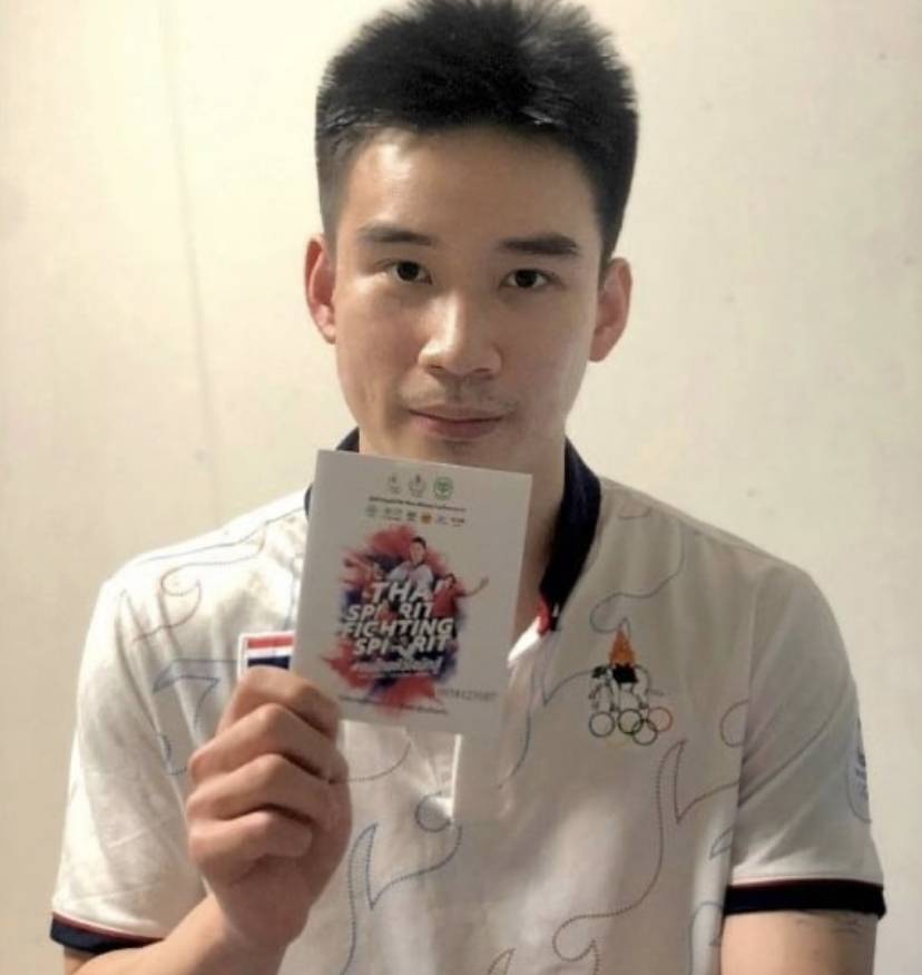 เปิดวาร์ปหนุ่มหล่อโอลิมปิค - นักกีฬาแบดมินตันทีมชาติไทย
