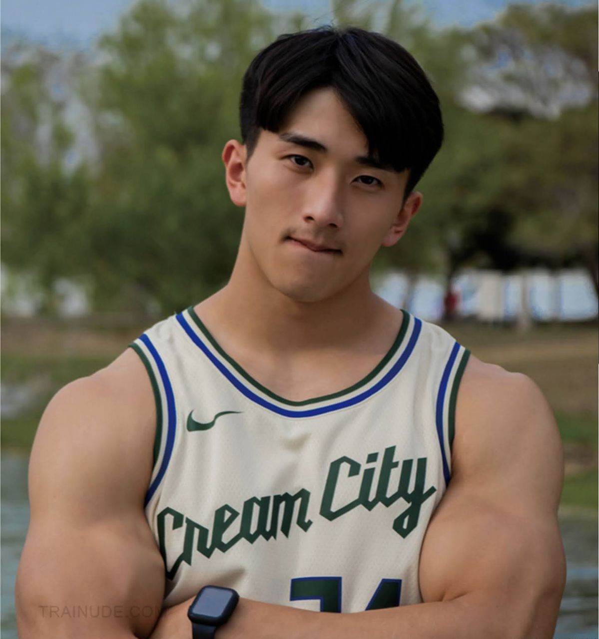 หนุ่มหล่อขึ้นปก 1027.4