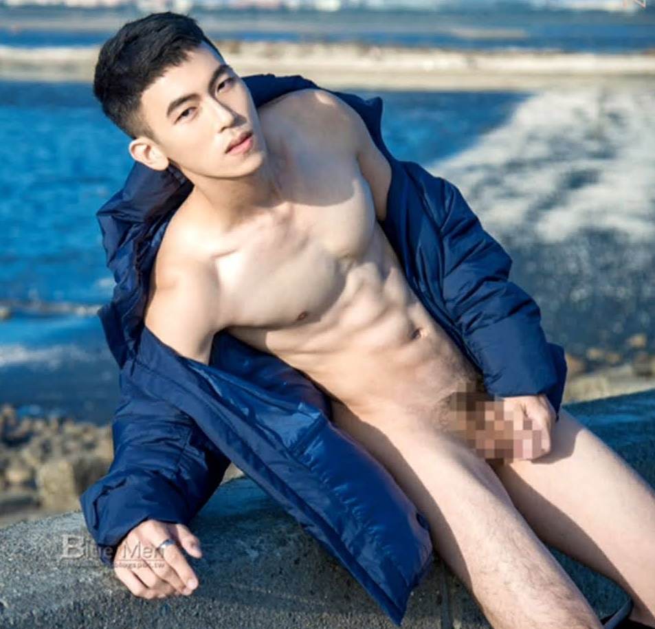 หนุ่มหล่อขึ้นปก 1029