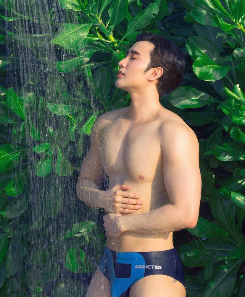 ถอดโชว์เรือนร่าง 2718