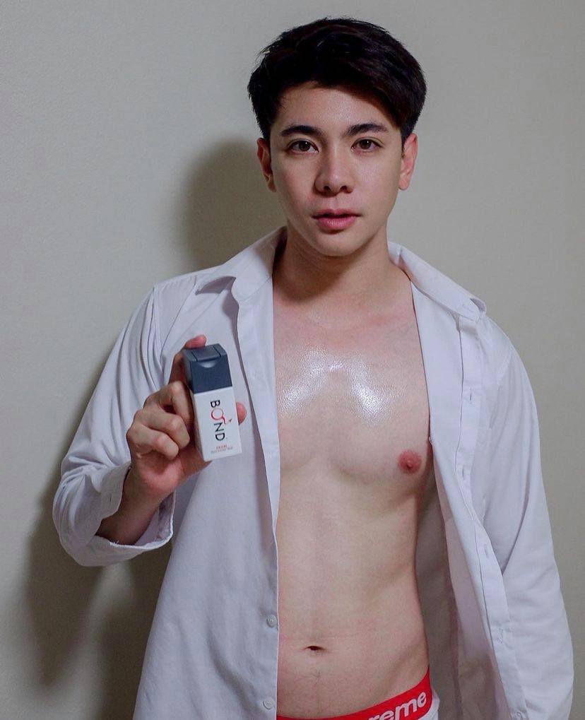 ถอดโชว์เรือนร่าง 2718