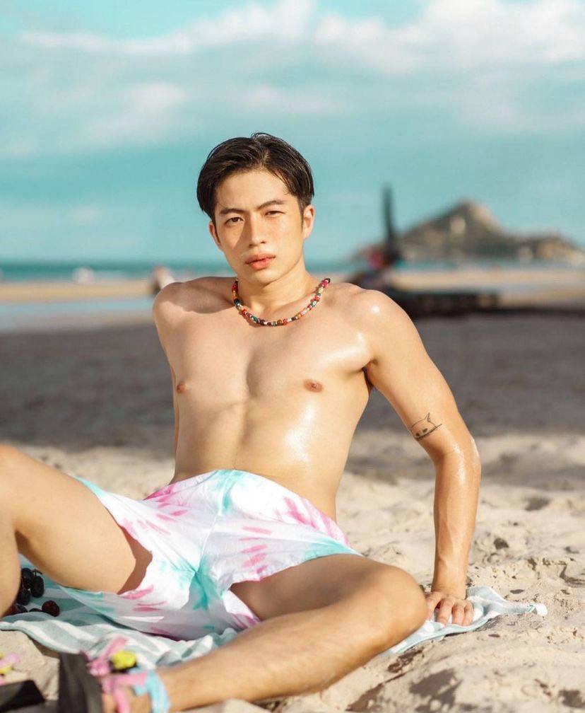 ถอดโชว์เรือนร่าง 2721